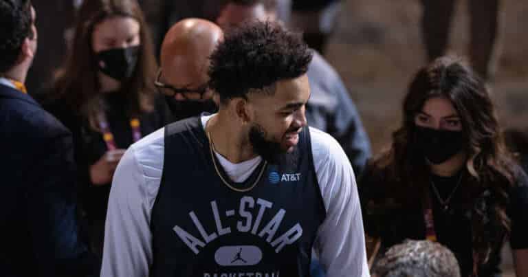 Knicks' "Win" Is Worse Than a Loss Karl-Anthony Towns
