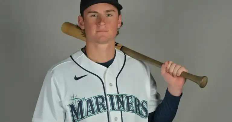 Mariners bench Emerson (.325) for Wilson (.185)