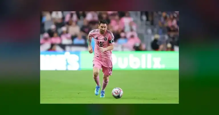 Reddit: "Manufactured Messi worship.