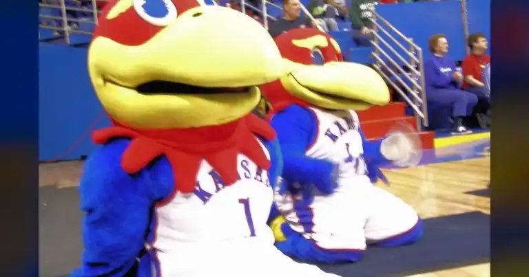 Kansas Jayhawks Lose Tiller, Bidunga In 24 Hours