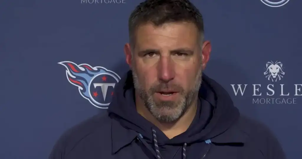 Mike Vrabel's Weekend 'Counseling' Is a Patriots Cover-Up