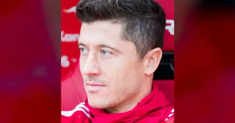 Lewandowski's Exit: Barcelona Still Snubs Raphinha Deal
