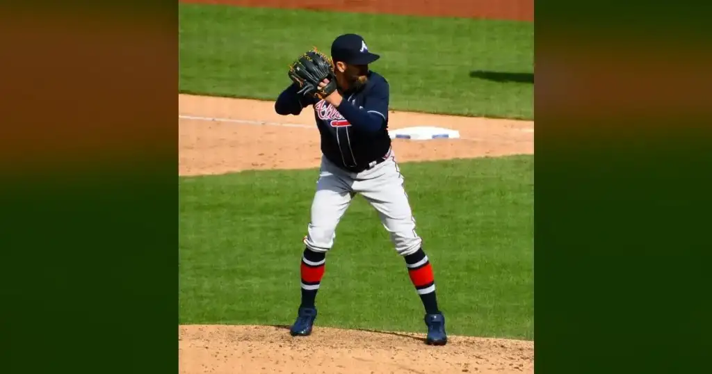 Braves lead NL East, but Dodgers exposed their bullpen collapse.