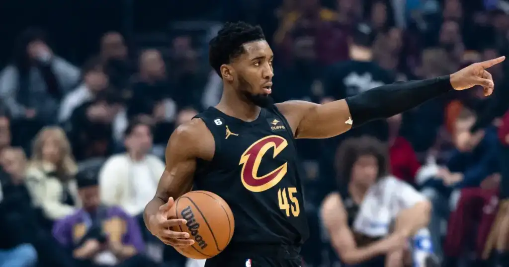 Pistons obliterate Cavaliers 107-97. Mitchell ghosted.