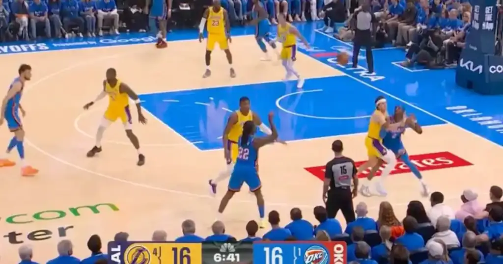 JJ Redick's Lakers defense against SGA was crushed.