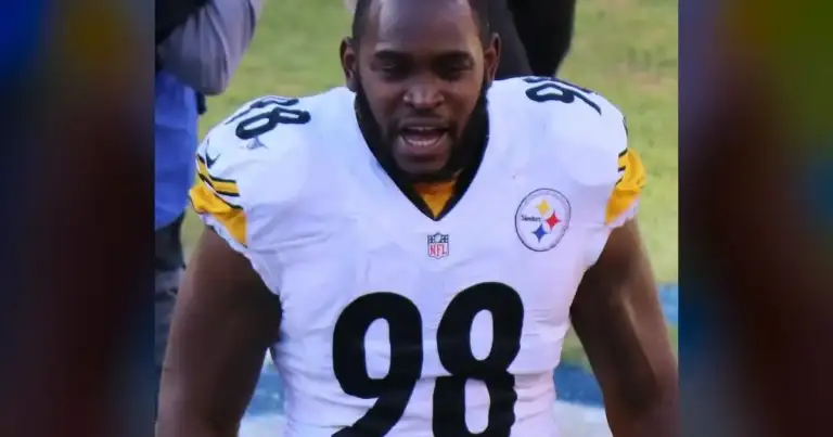 Vince Williams: Steelers defense is stagnant & predictable.