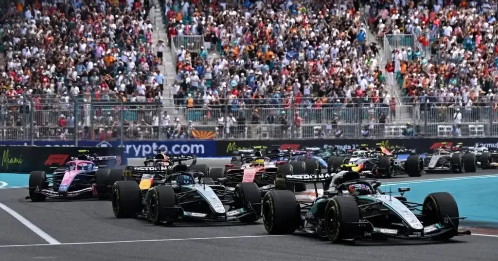 Toto Wolff: "Not acceptable" for Mercedes F1 titles