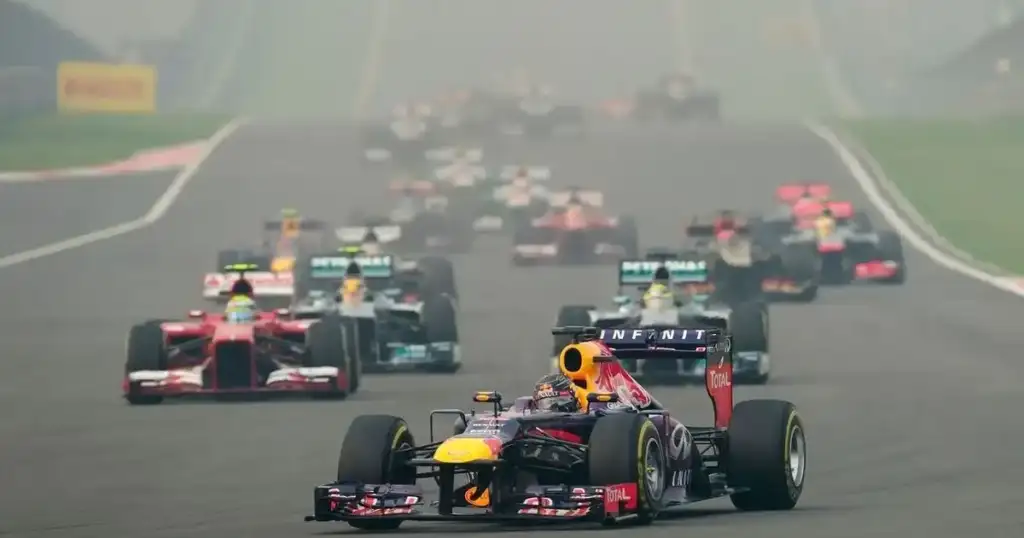F1 Fans: 80% demand louder engines for 2031!
